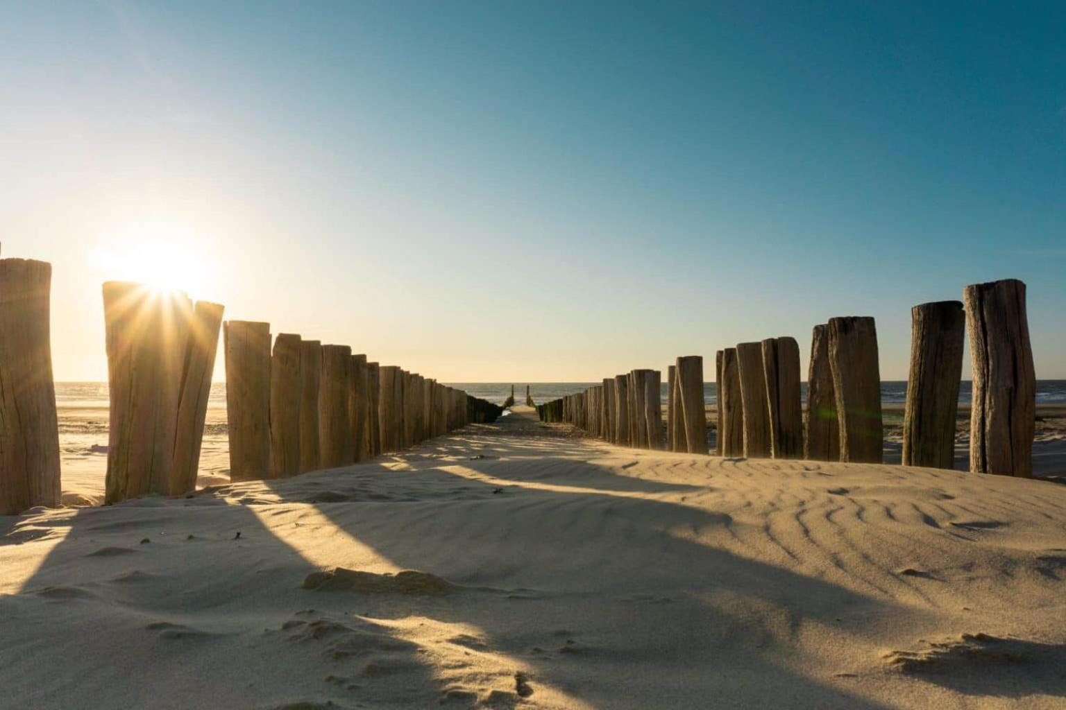 'Relax Lodge Sea' - Wellness Lodge In Zeeland - Private Sauna - Airco - Garden - Outdoor Swimming Pool - Free Wifi, Towels & Bed Linen Heinkenszand Exterior photo